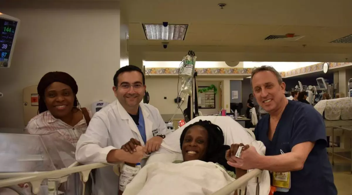 O femeie a născut șase bebeluși în doar nouă minute, în Statele Unite