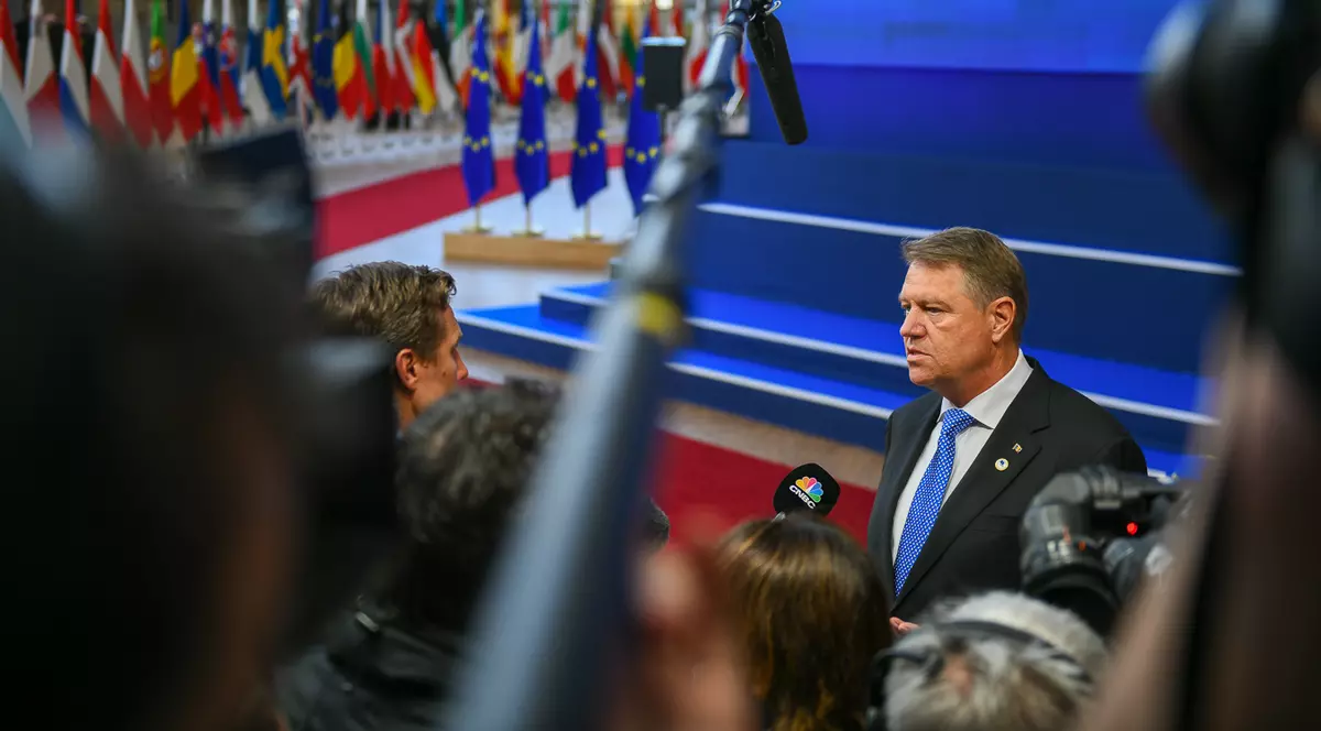 VIDEO | Klaus Iohannis, înainte de reuniunea Consiliului European: "Pe toţi ne avantajează un Brexit ordonat, este cea mai bună variantă. E bine să se termine până la europarlamentare"