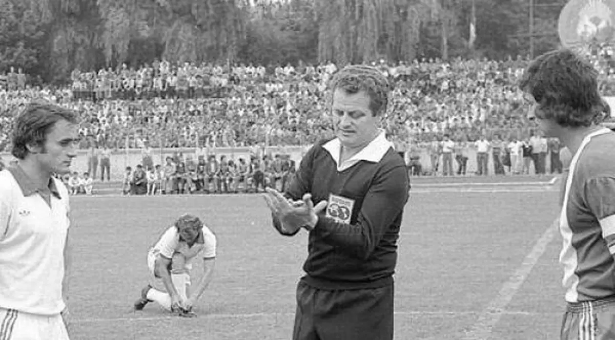 A murit fostul arbitru Otto Anderco. A fost tușier la finala Campionatului European din 1980. În 1981, a fost arestat
