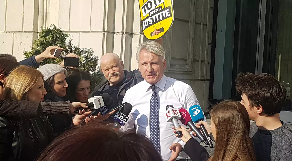 Protest la Ministerul Finanțelor față de registrul care ar bloca activitatea ONG-urilor