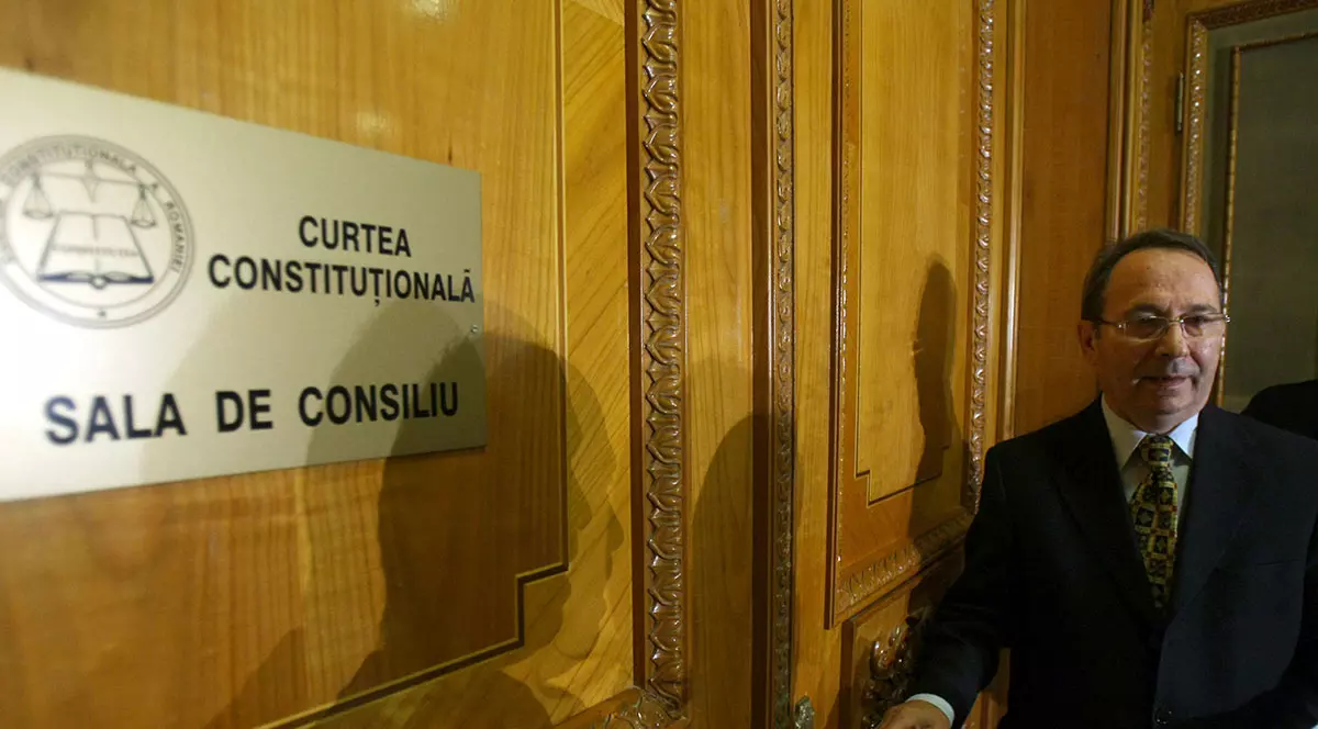 CCR a amânat până pe 5 iunie decizia privind completurile de trei judecători de la instanța supremă. Sesizarea PNL, respinsă
