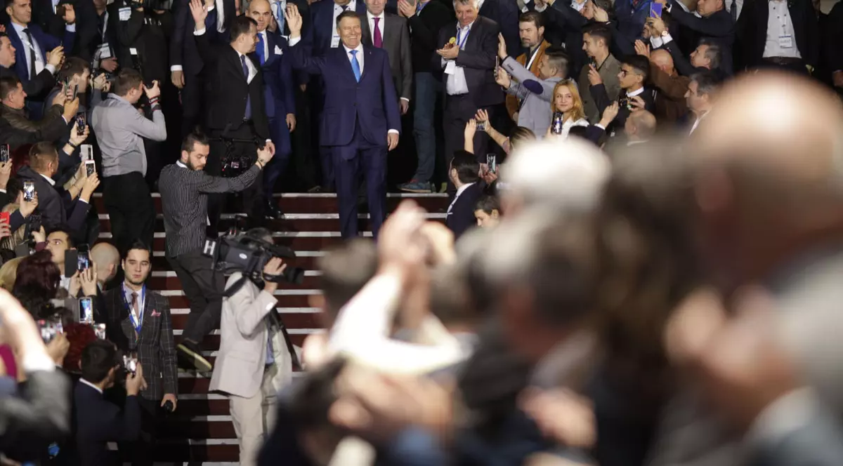 Klaus Iohannis, la Summit-ul PPE de la Bucureşti: "Ne trebuie votul românilor, şi îl vom avea! PSD a îmbrăcat haina falsului patriotism, cu o retorică antieuropeană"