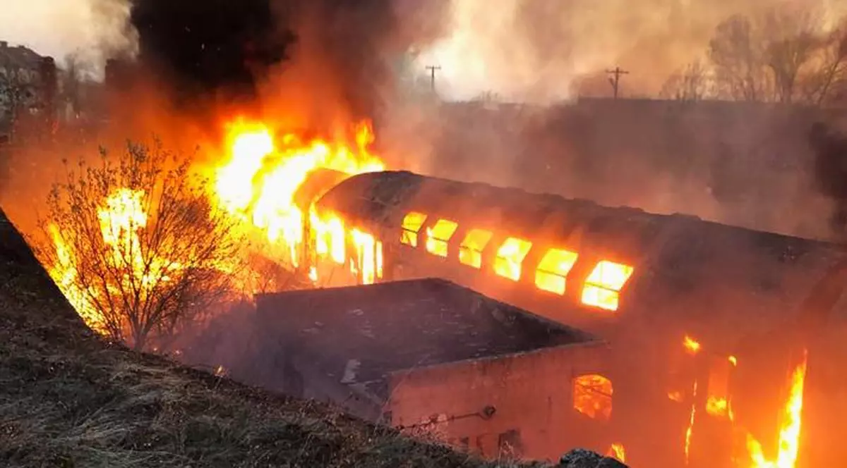 Incendiu puternic la Gara Oravița. Este una din cele mai vechi din țară