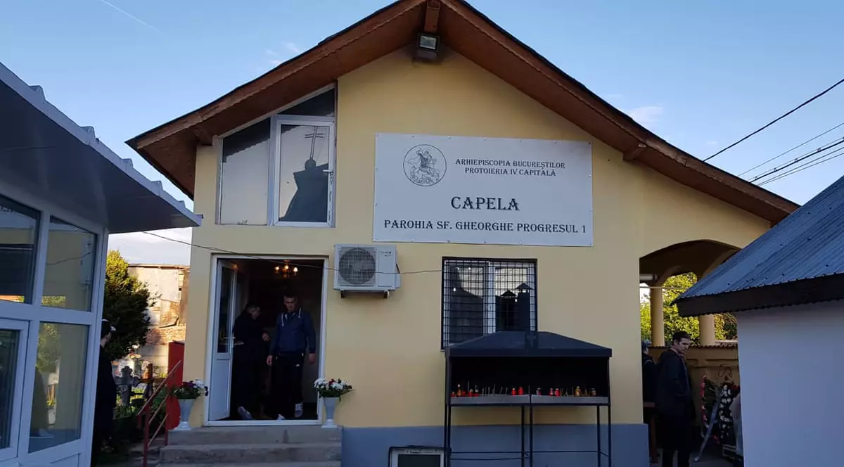 Răzvan Ciobanu a fost depus la capela cimitirului Progresul din București. Înmormântarea va avea loc joi