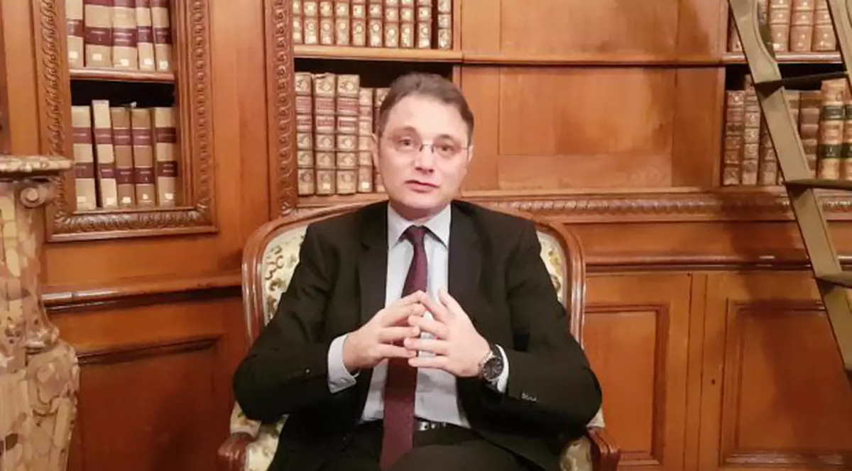 Ambasadorul român în Franța, Luca Niculescu