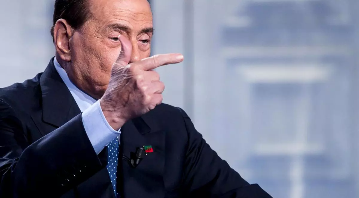 Silvio Berlusconi a fost internat de urgență pentru o colică renală acută