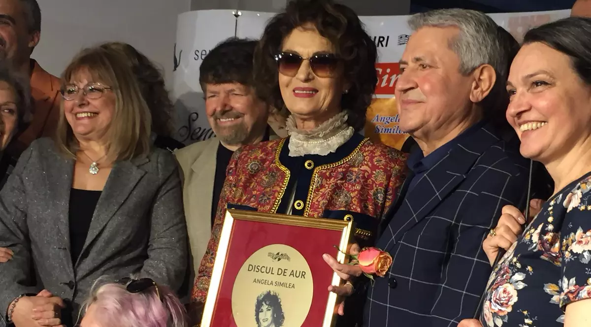 Angela Similea plănuiește un spectacol mare în România. «Niciodată n-am avut intenția de a-mi părăsi țara, chiar dacă umblu mult»