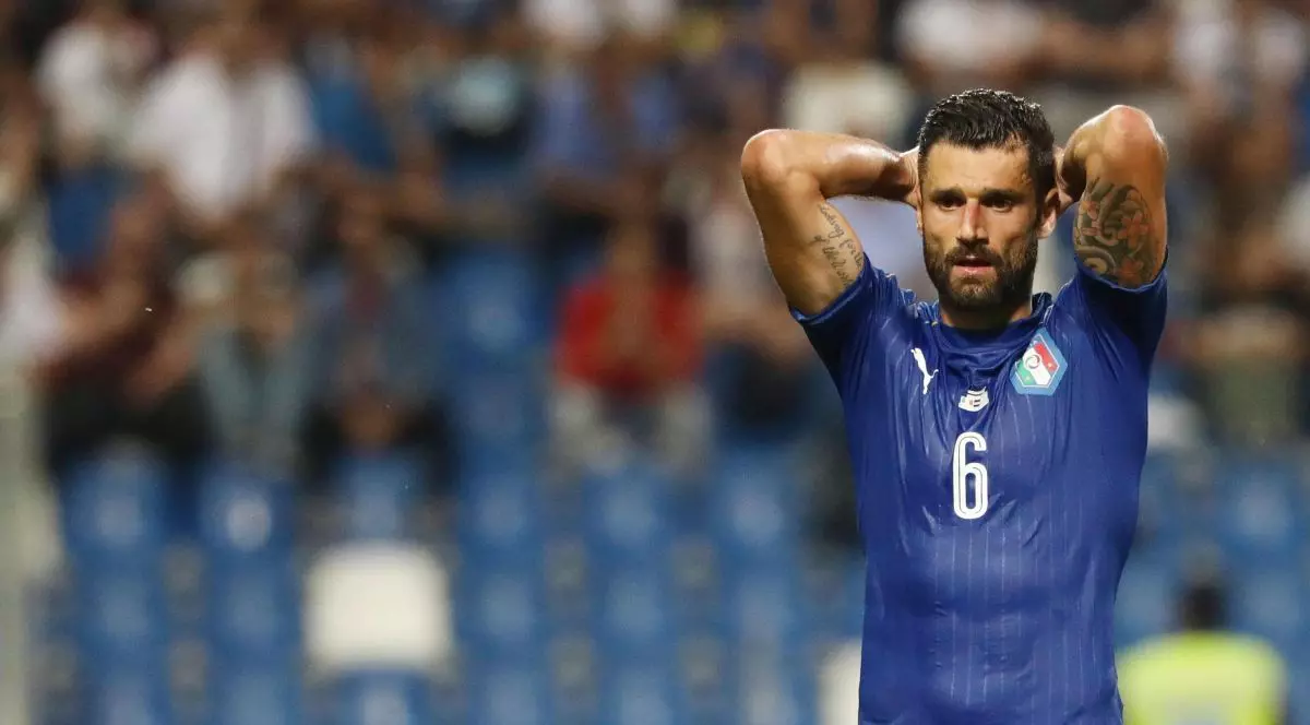 Gestul unui fotbalist față de o fetiță de imigranți din Italia a impresionat o lume întreagă