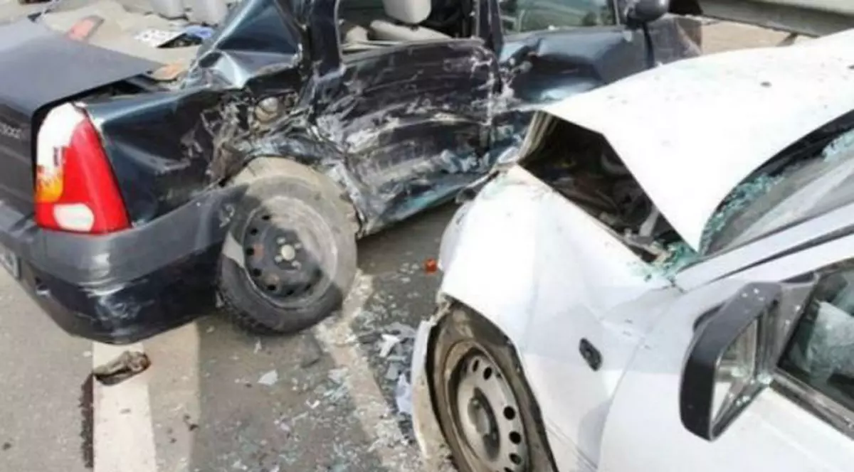 Carambol cu 5 mașini pe DN1