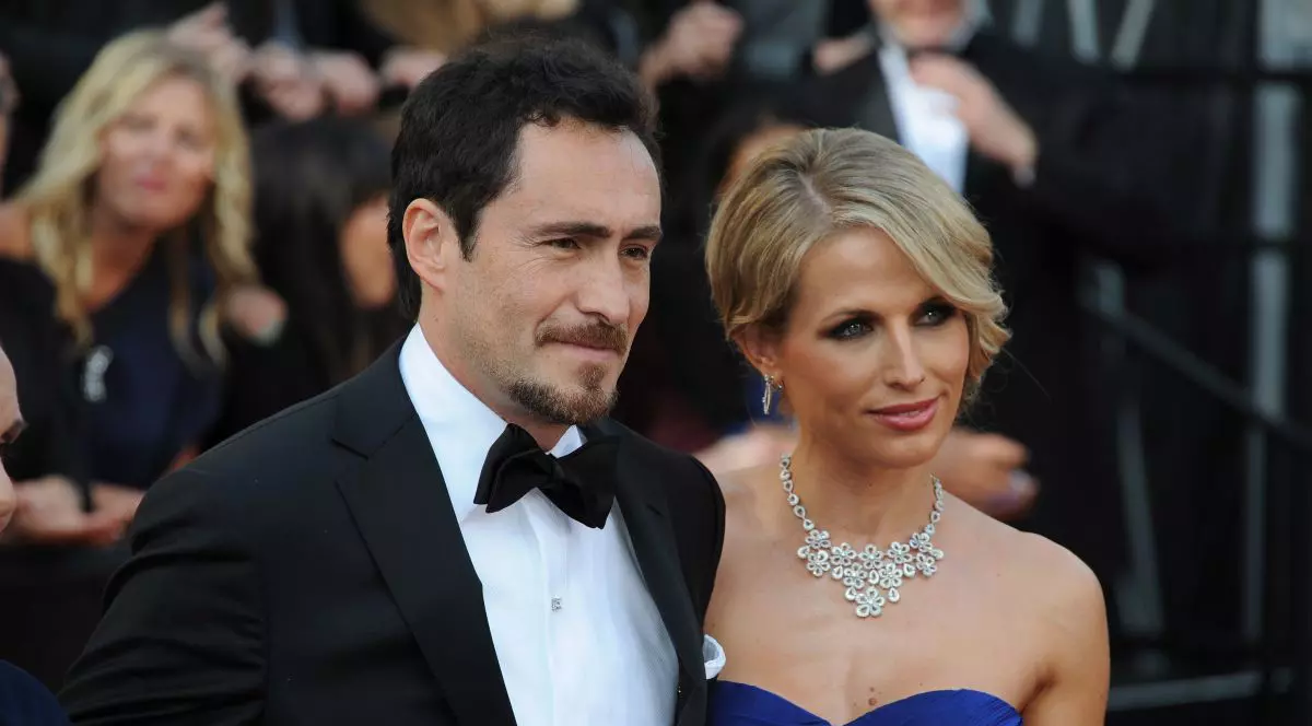 Modelul Stefanie Sherk, soția actorului Demian Bichir, s-a sinucis. A murit la opt zile după ce s-a aruncat în piscină