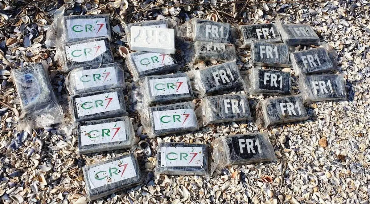 Condamnări la închisoare în cazul tonei de cocaină de la Marea Neagră. Pedeapsa primită de doi membri ai rețelei internaționale