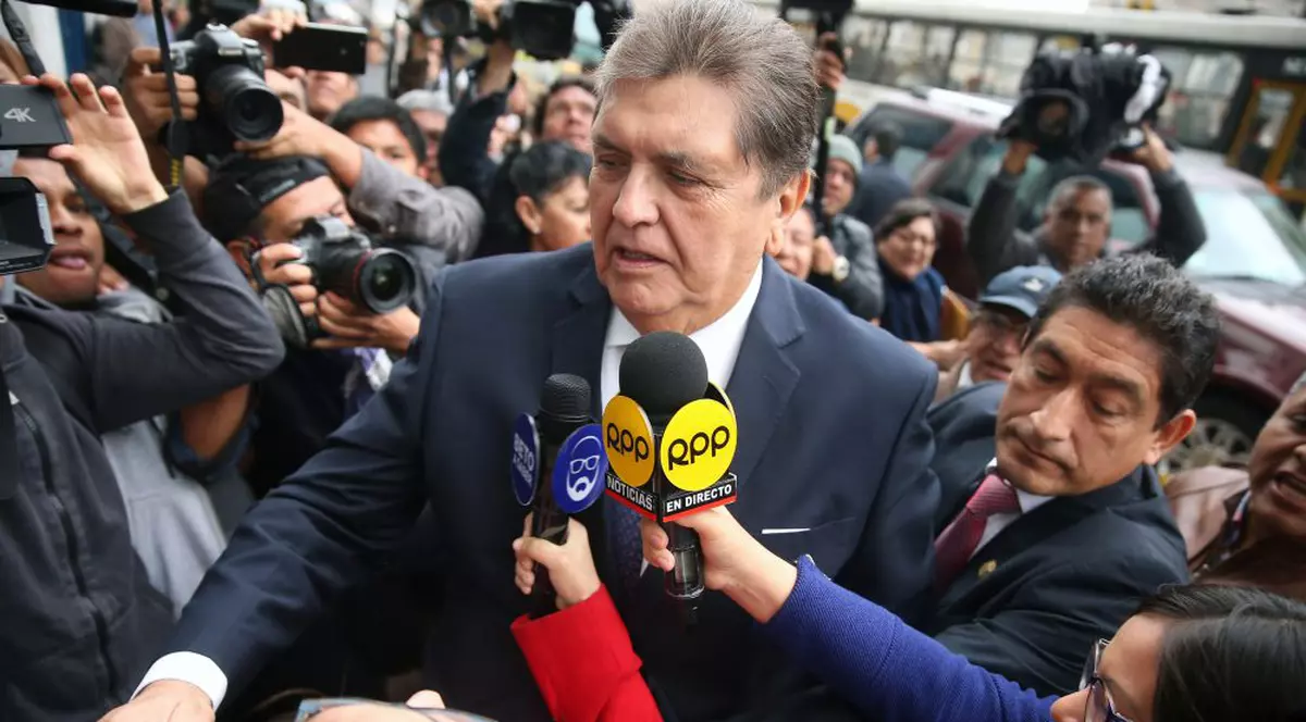 Un fost președinte peruan s-a împușcat în cap în momentul în care poliția a venit să-l aresteze