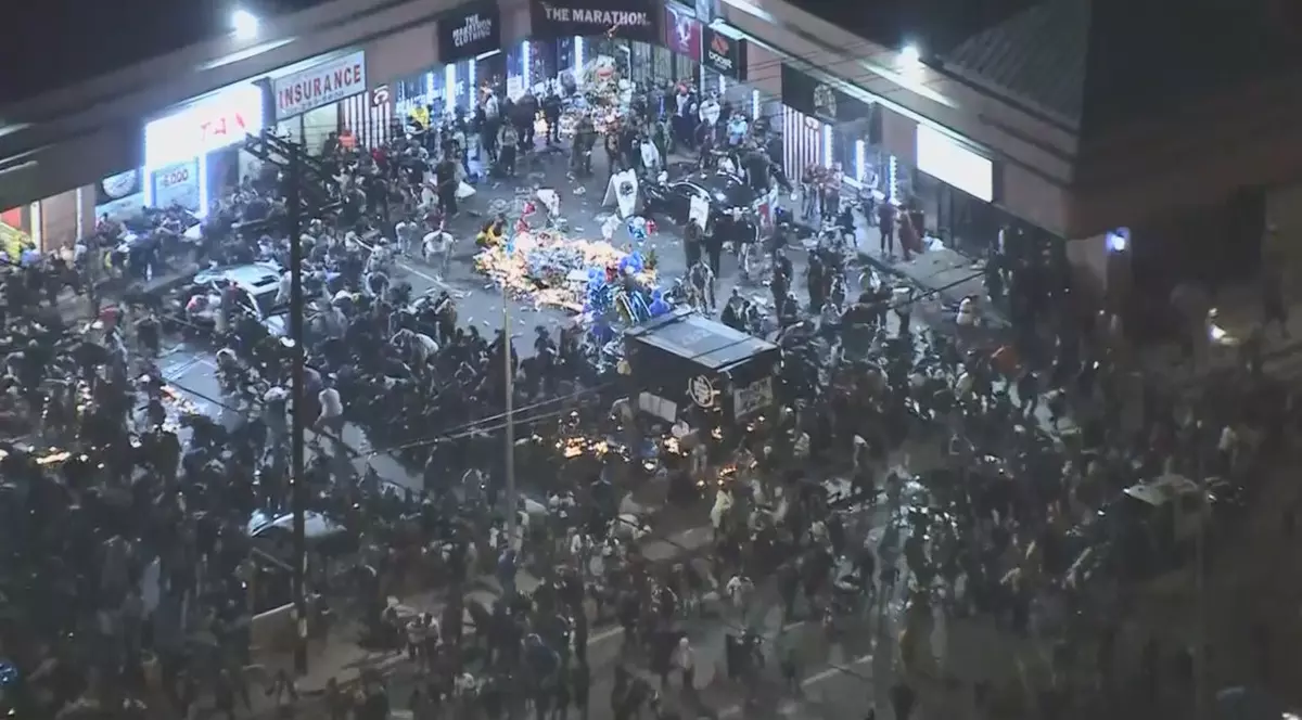 Înjunghieri la priveghiul lui Nipsey Hussle, rapperul ucis în Los Angeles