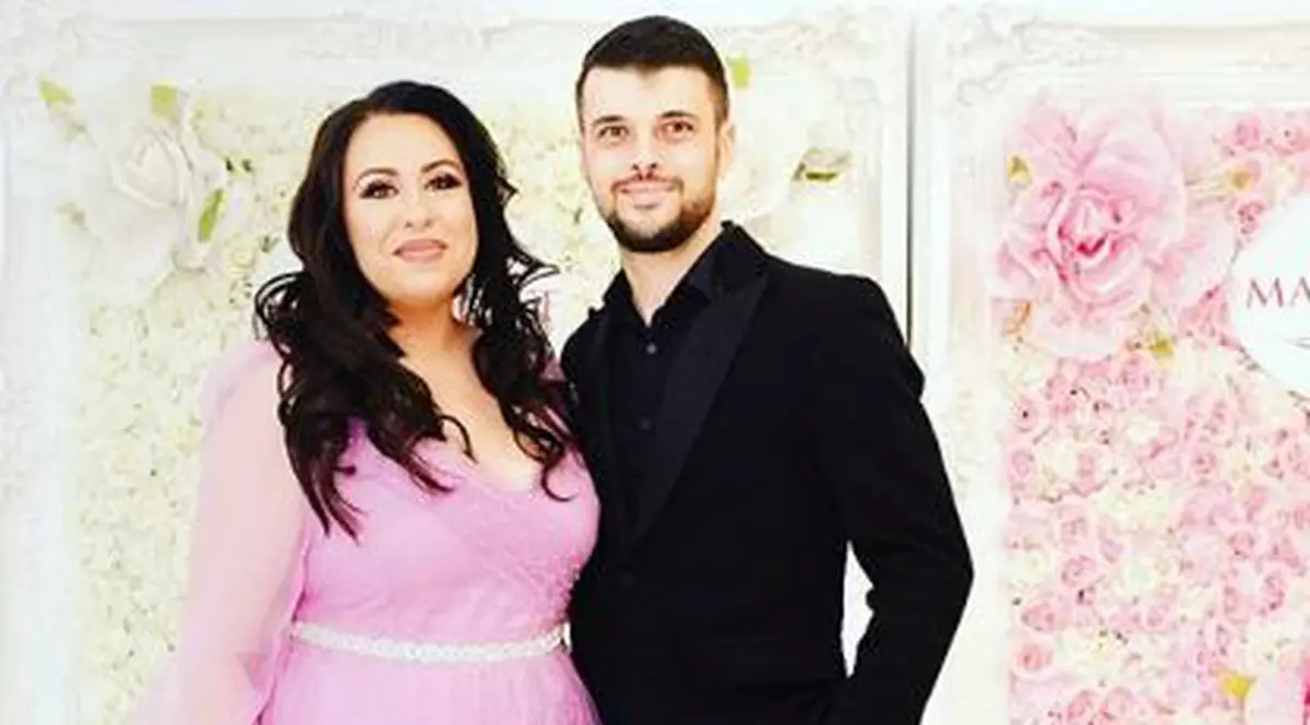 Mesajul lui Marius Elisei de ziua soției sale, Oana Roman. "Să ne iubim mereu"