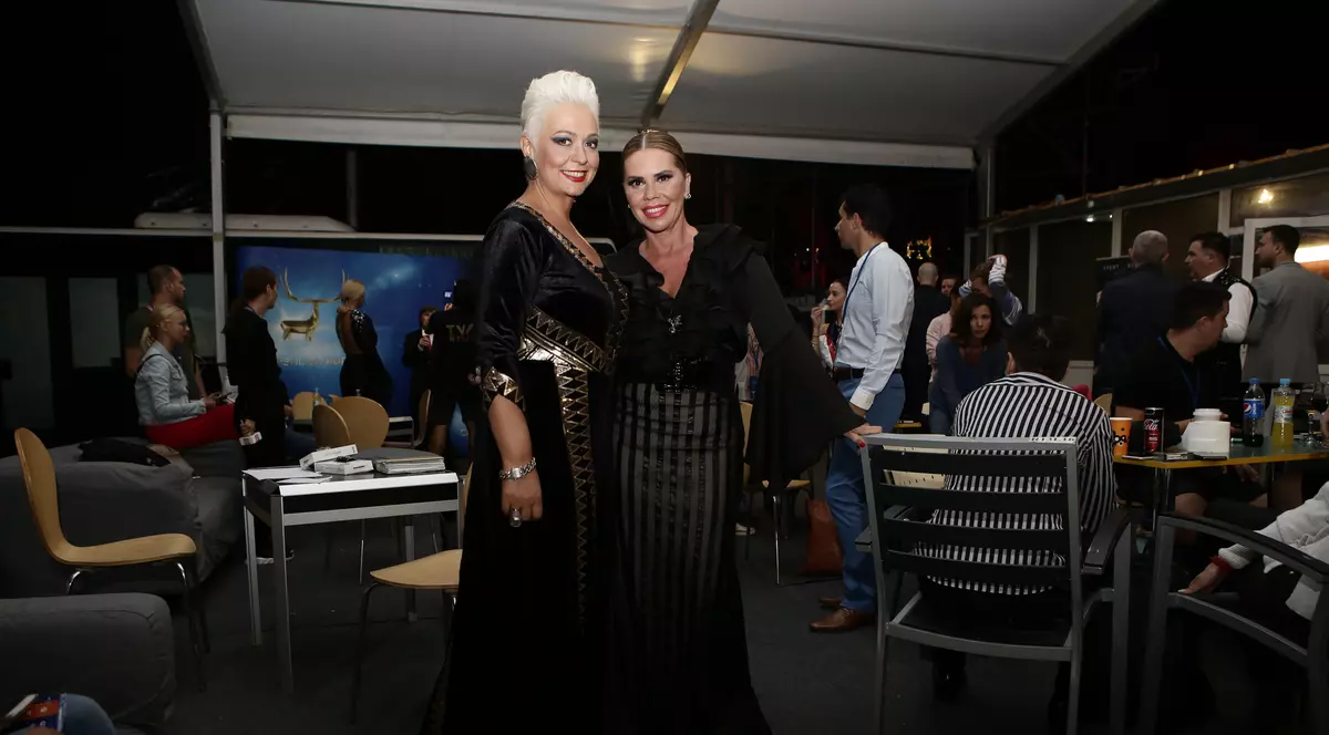 Anghel la pătrat: Luminița și Monica vor să cânte împreună! Sunt prietene de 30 de ani, dar e prima lor colaborare