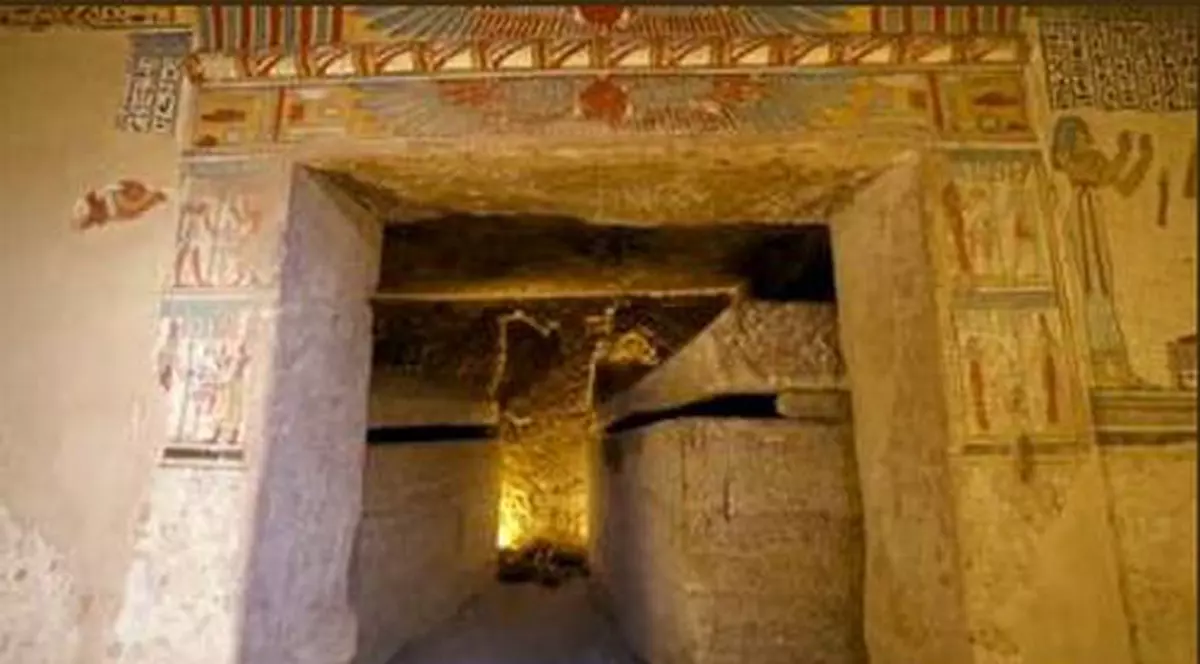 Ce au descoperit arheologii într-un mormânt egiptean