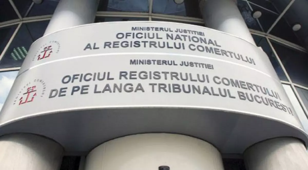 Cele mai neobișnuite denumiri de firme din România includ titulaturi precum "Ultimul Neuron SRL", Zmeul Zmeilor SRL" "Cormoran SRL" ori "Faliment SRL"