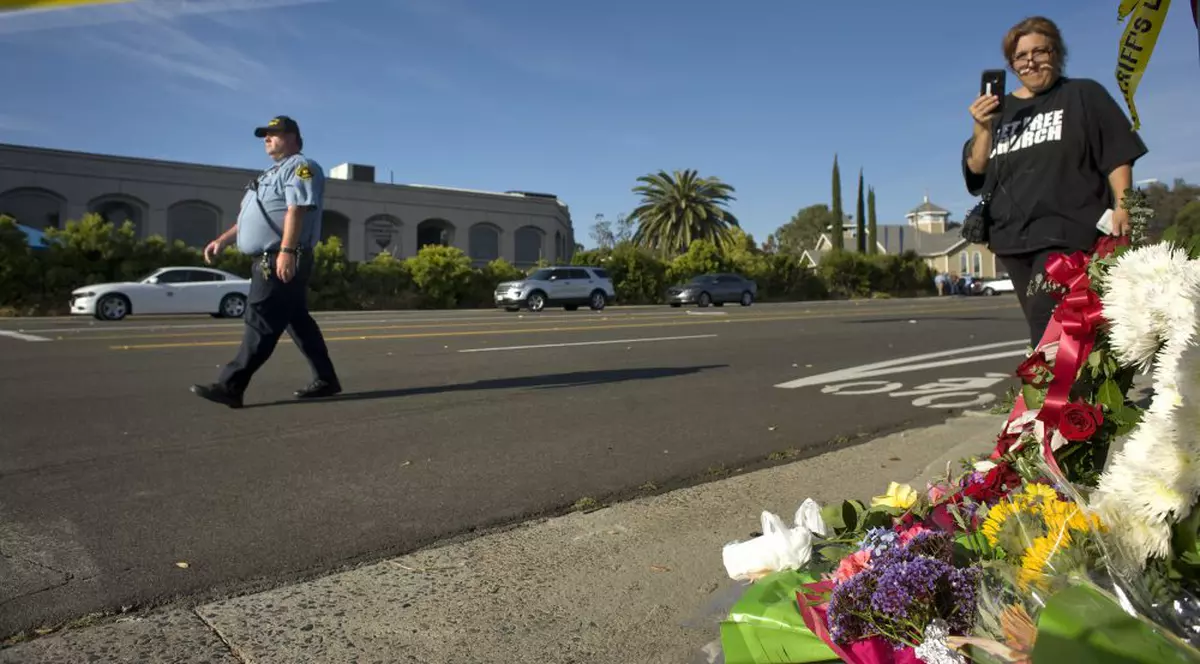 Reacții după atacul armat de la o sinagogă din California