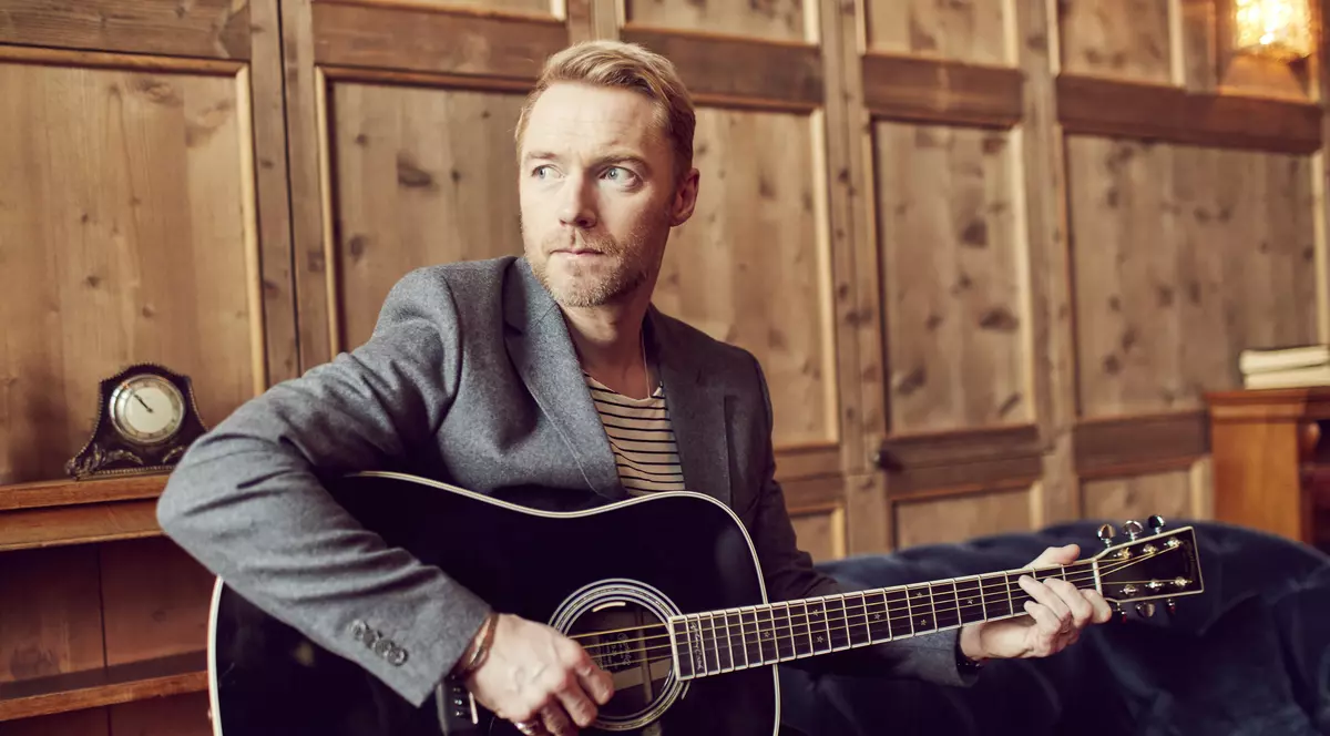 Ronan Keating va cânta în România doar pentru milionari! Starul britanic va susține un spectacol exclusivist în Poiana Brașov, la vară