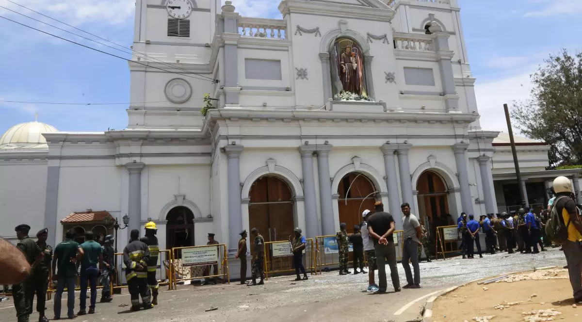 VIDEO | Momentul în care explodează una dintre bombele de la o biserică din Sri Lanka