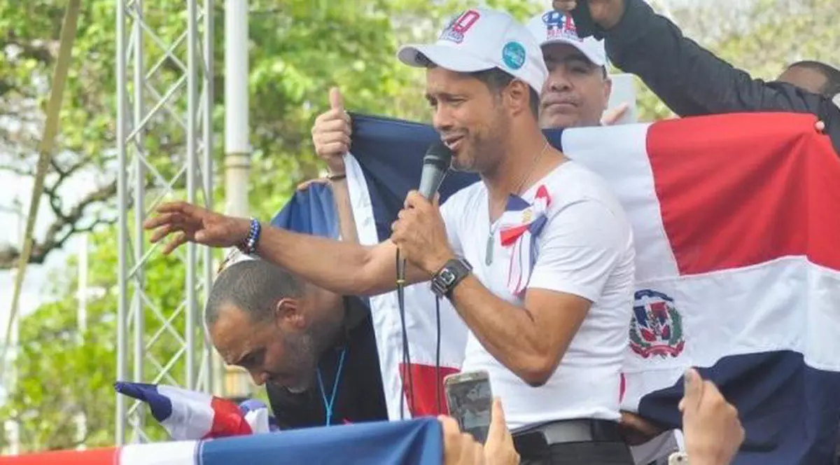 Un bărbat din Republica Dominicană a cântat patru zile fără oprire