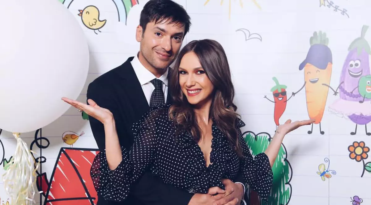 Cum s-au pozat Adela Popescu și Radu Vâlcan în Egipt, alături de cei doi băieți