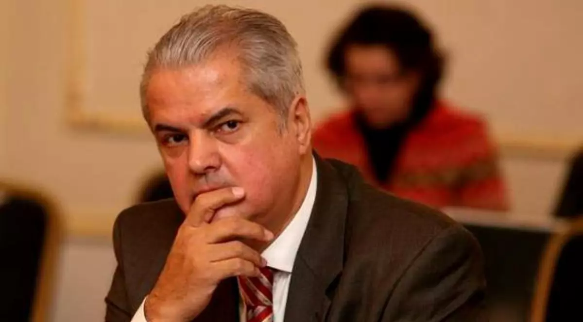 Adrian Năstase, vizită la Palatul Victoria