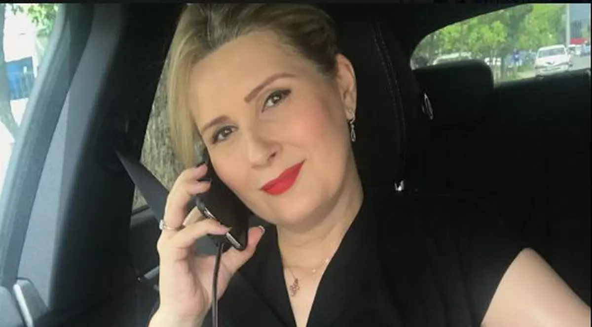 Gestul făcut de Papa Benedict pentru Alessandra Stoicescu în Catedrala Mântuirii Neamului | VIDEO