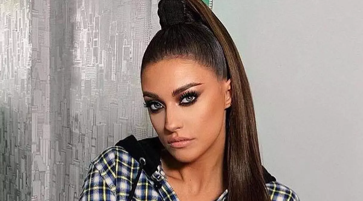 Antonia, în costum de baie. I-a cucerit pe toți