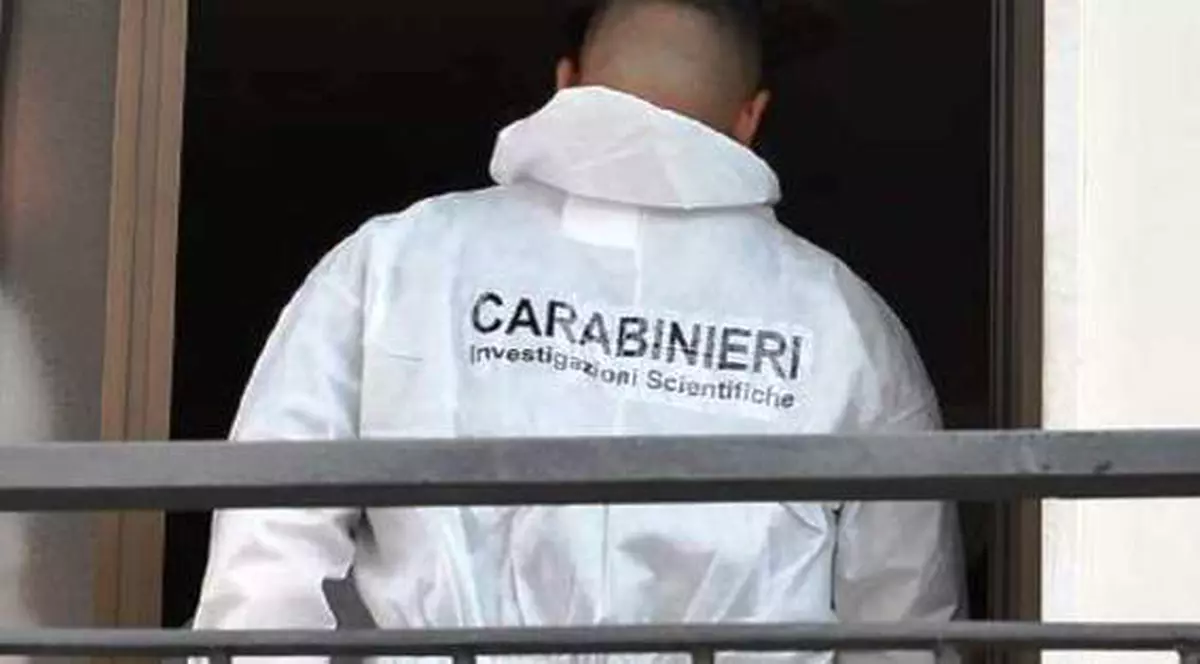 Un student român în vârstă de 26 de ani a fost găsit mort într-o cameră de hotel din Italia. Poliția spune că nu e vorba despre o sinucidere