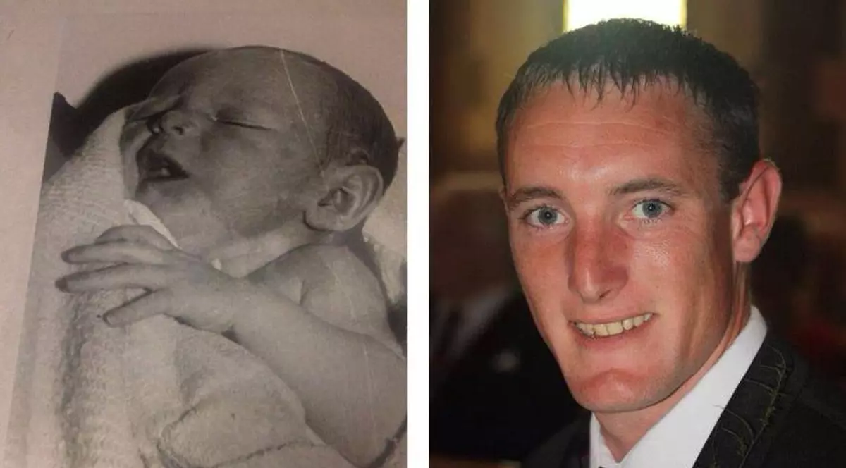 Un tânăr care a fost abandonat după naștere în toaleta unui aeroport și-a găsit după mai bine de 30 de ani părinții