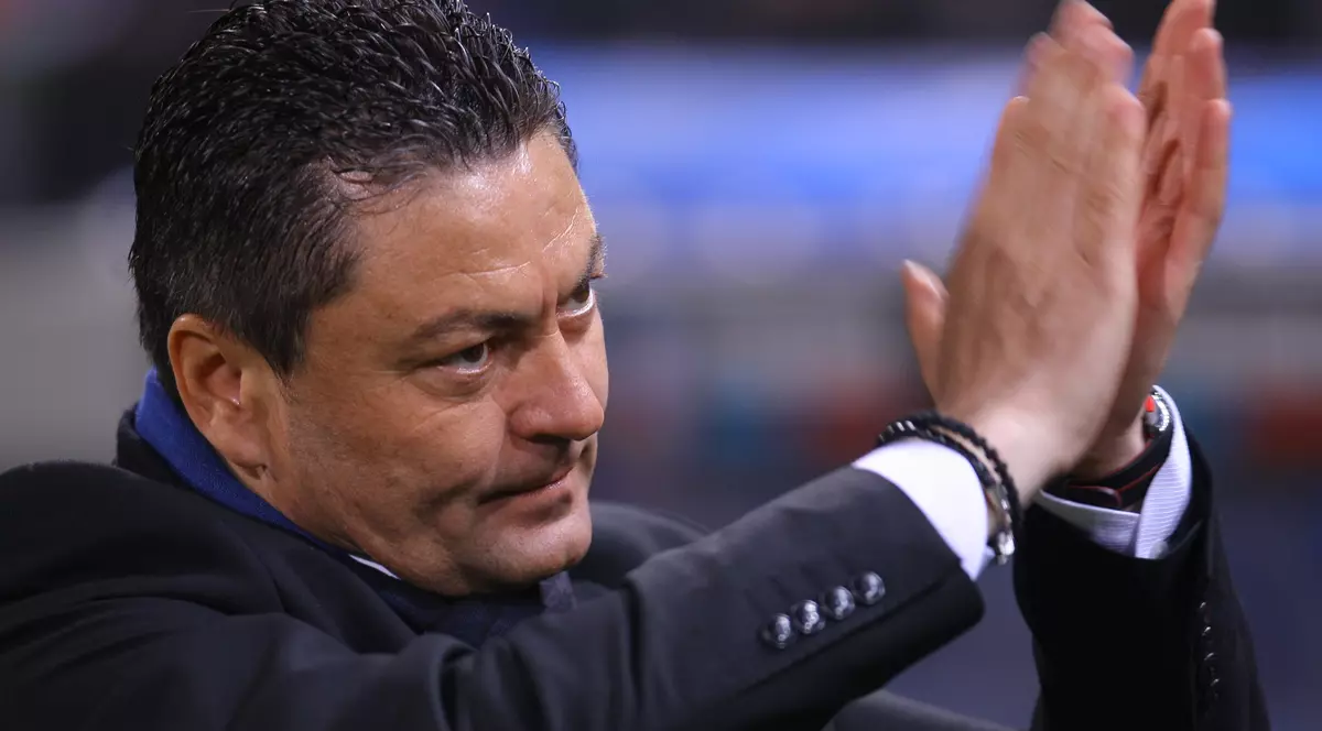 Ultima dată antrenor interimar la Foolad, în prima ligă iraniană, Ilie Stan o va pregăti în sezonul viitor pe Gloria Buzău, echipă proaspăt promovată în Liga a II-a, informează sptfm.ro.