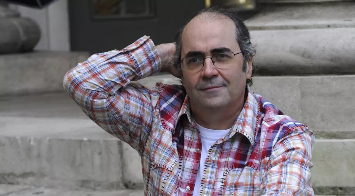 Un cunoscut crainic a fost concediat de la BBC după ce a postat pe Twitter un mesaj rasist adresat bebelușului regal 