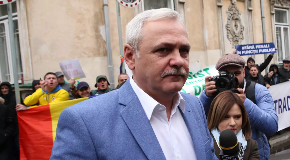 Liviu Dragnea merge la închisoare - Președintele PSD, Liviu Dragnea, merge la ICCJ, unde se judecă dosarul angajărilor fictive din DGASPC Teleorman