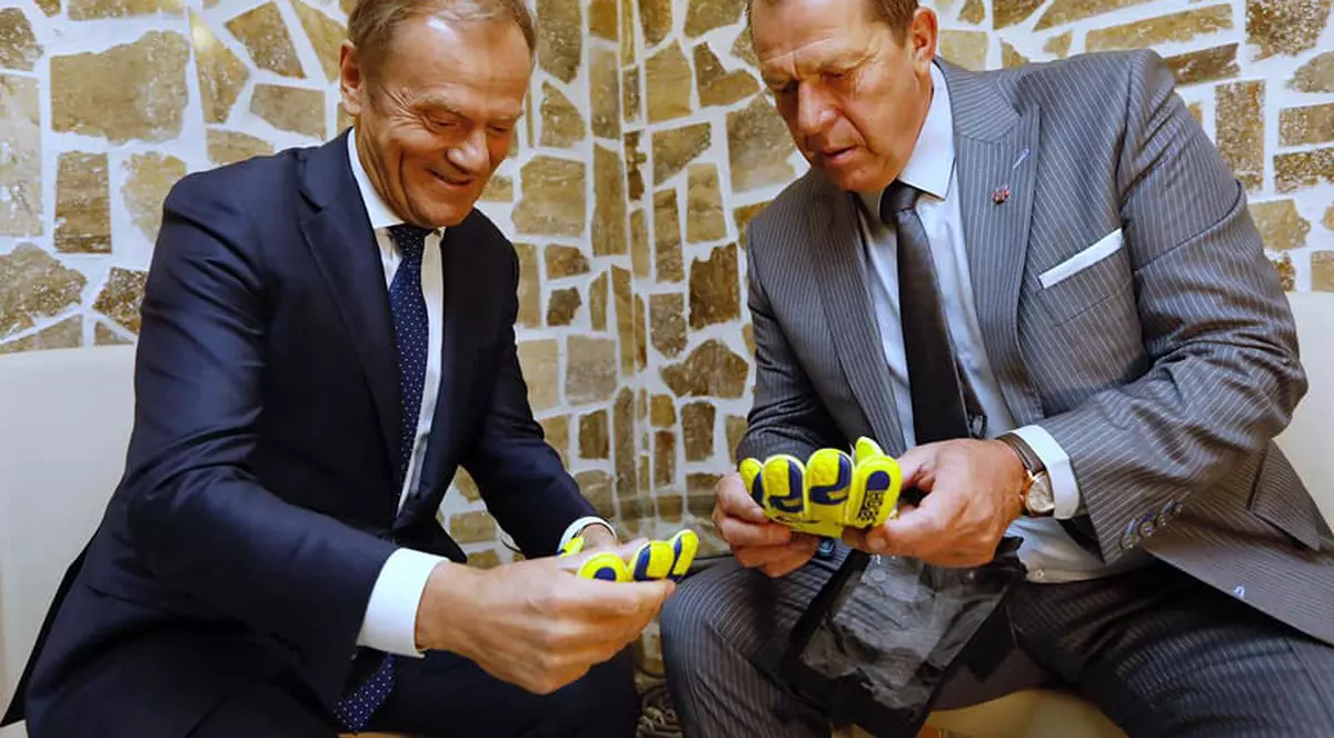 Ce cadou i-a oferit Helmuth Duckadam lui Donald Tusk