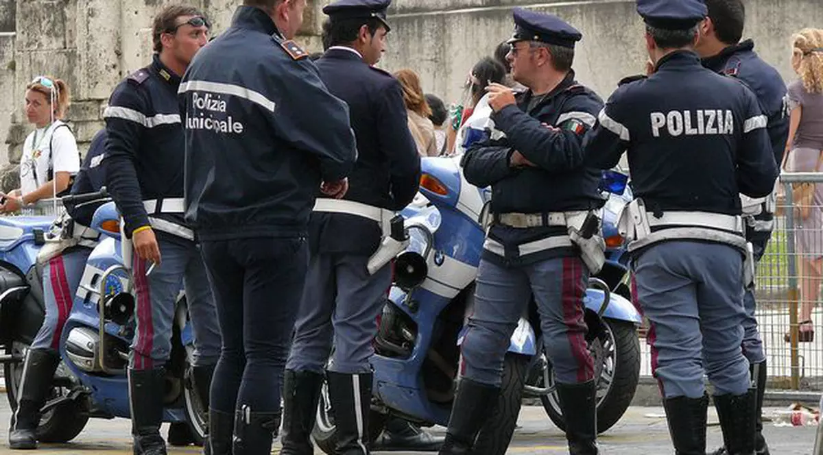 Un român a ajutat la capturarea unui deținut evadat de la o închisoare din Italia