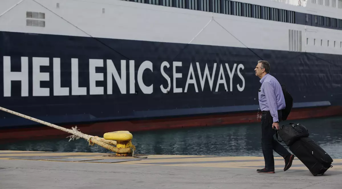 Atena este paralizată de o grevă a transportatorilor