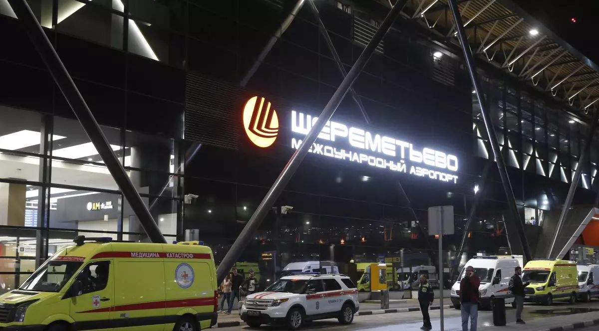 Relatările martorilor aflați în aeroportul din Moscova: „Flăcările erau imense!”