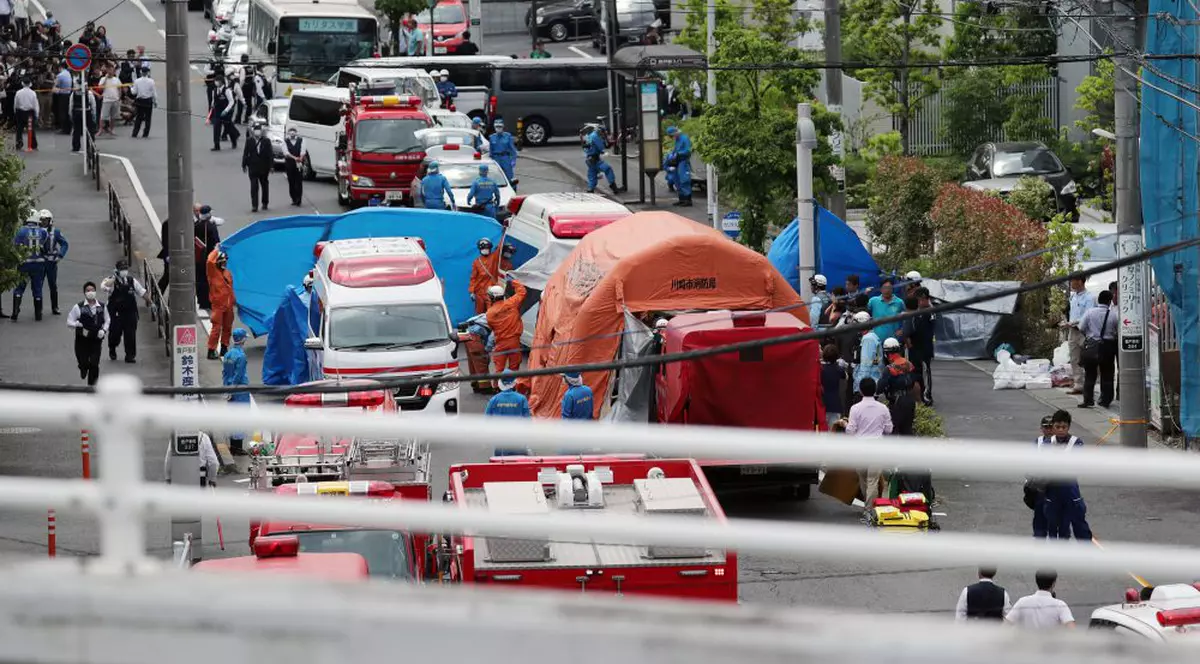 Atac cu cuțitul în Japonia. Un copil ucis și cel puţin 18 persoane rănite