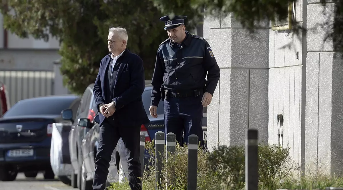 Instanța a greșit pedeapsa lui Sorin Oprescu! Judecătoarea a pierdut prin acte un an din condamnare