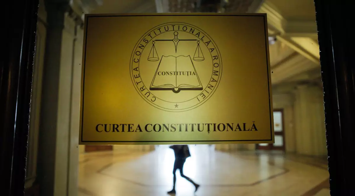 OPINIE / PAH, despre numirea noilor judecători ai CCR: „Altfel de politică = politică la fel, făcută de altcineva”