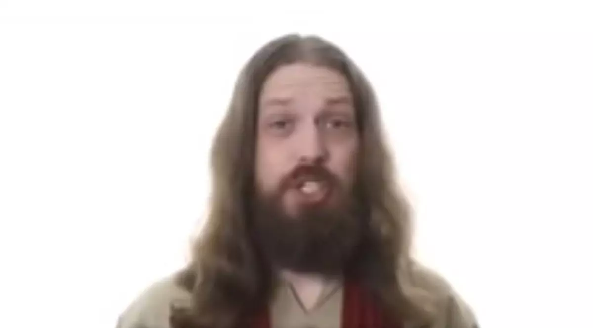 VIDEO | ”Iisus” invită românii să iasă la vot. PSD cere anchetă penală pentru clipul electoral