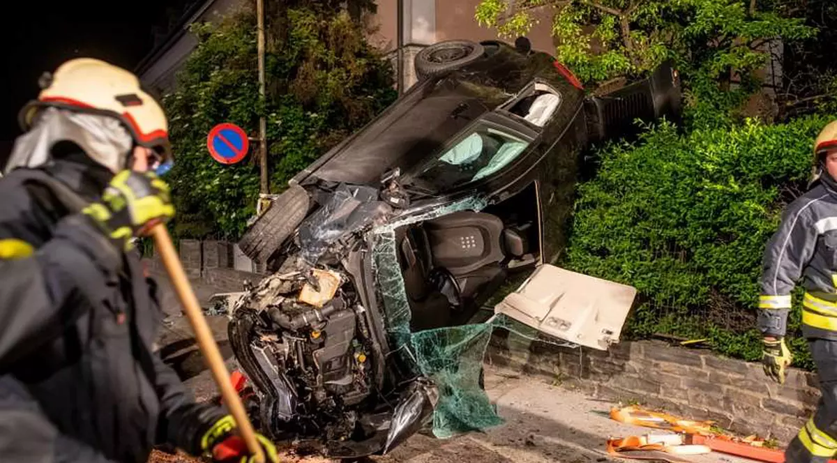 Un român beat a provocat două accidente pe o stradă din Austria