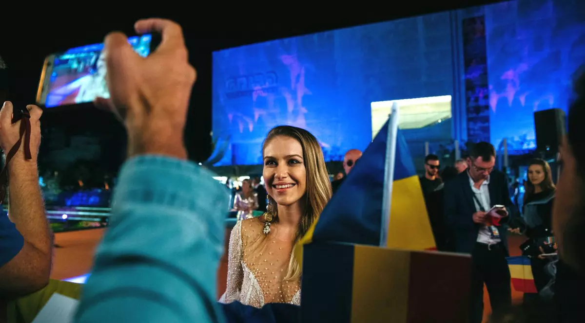 EUROVISION 2019 | Ester Peony a strălucit la ceremonia de deschidere a concursului de la Tel Aviv
