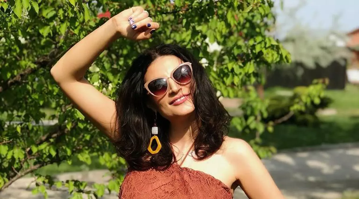 Ioana Ginghină, prima apariție după ce a anunțat despărțirea de soțul ei. Actrița a fost prezentă la petrecerea VIVA! 2019