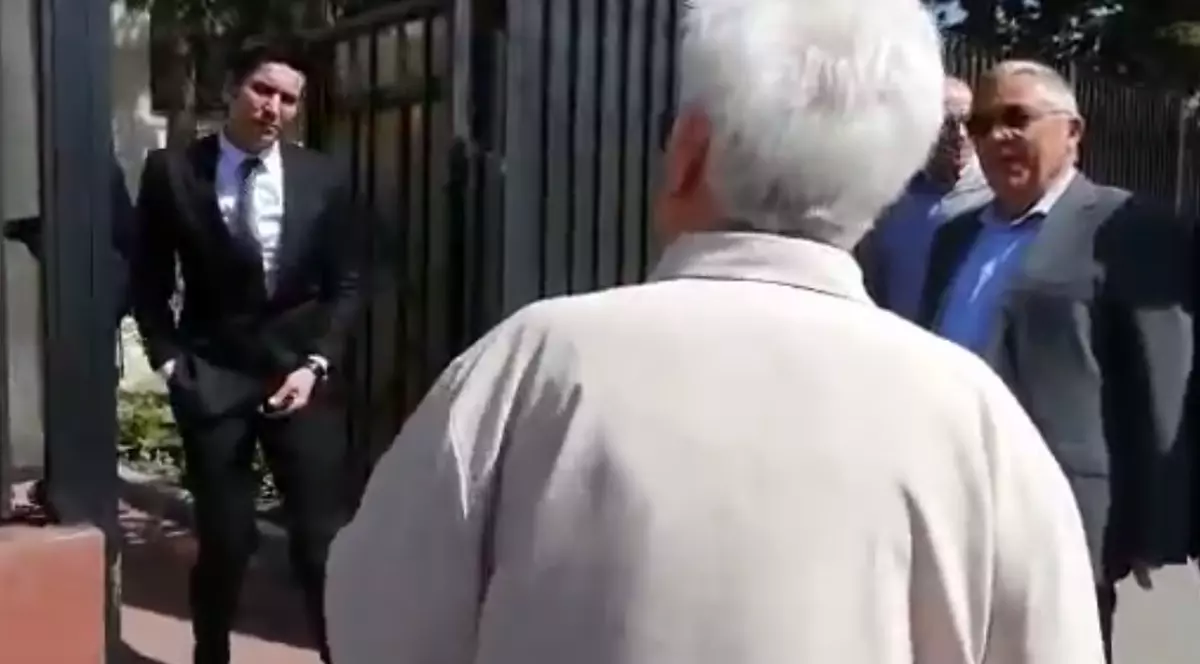 Claudiu Manda s-a certat cu o alegătoare în vârstă