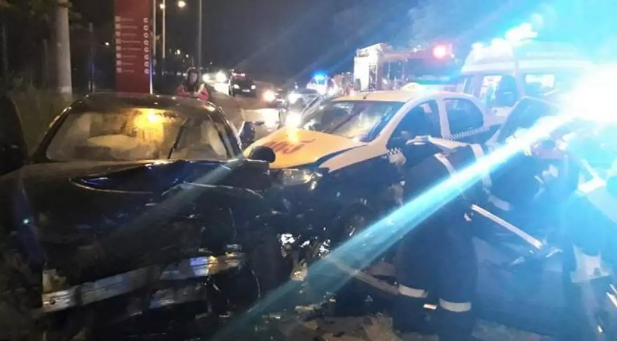 Accident grav la Mediaş, între 3 maşini. Un bărbat a murit și alți trei sunt răniți
