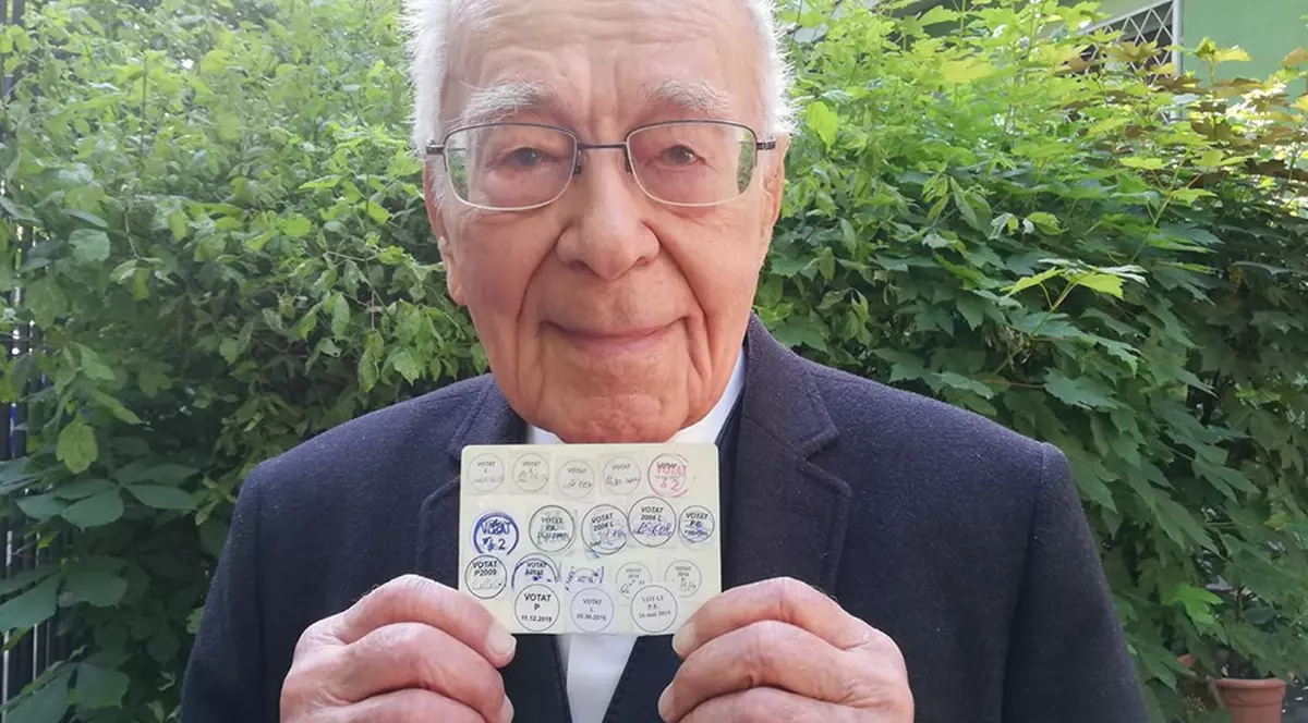 Mihai Șora a anunțat că a votat la alegerile europarlamentare 2019: ”DA, DA pentru Girafă, pentru copii, pentru Europa”