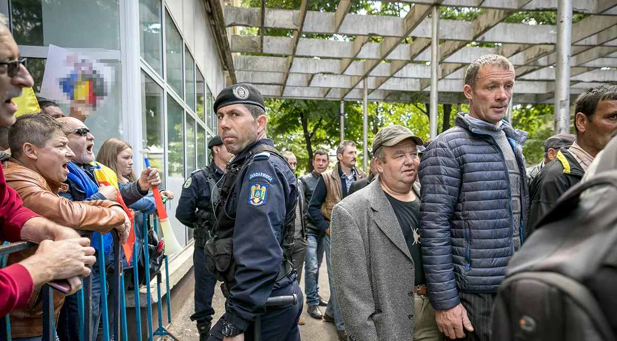 OPINIE/ Ultimul hop înainte de bătălia finală. PAH despre alegerile europarlamentare și resursele enorme aruncate în joc de partide