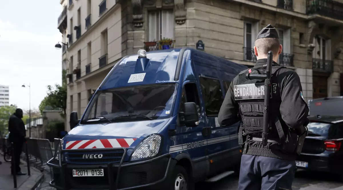Un diamant de 45 de milioane de dolari i-a fost furat unei politiciene din Guineea într-un hotel din Paris